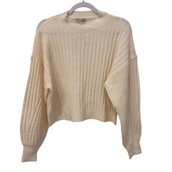 NWT Soft Cropped Sweater Medium - Picture 1 of 9